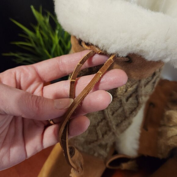 Lugz, Women's, Girls, Suede Boots, Size 6, Tan, SheepSkin Lining, Warm ,Mid - Picture 5 of 7